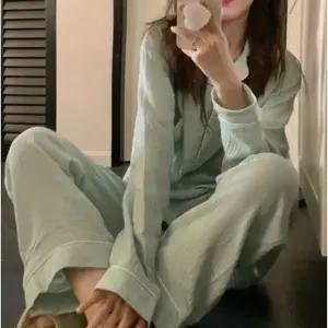 [에이치플러스몰]남녀공용 반팔 쿨링 파자마 상하세트 여름 잠옷 홈웨어 실내복 커플