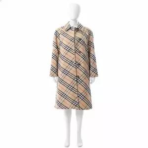 [버버리]Reversible Long Gabardine Car Coat 8093127 리버시블 롱 개버딘 카 코트 817684