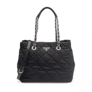 포코노 퀼팅 쇼퍼백 블랙 1BG740-2AS3-F0002
