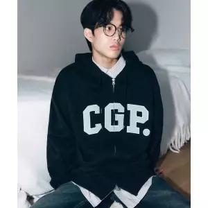 [코드그라피](대전신세계) [CGP] 아치 로고 후드 집업_블랙 (CBEBUTC3300)