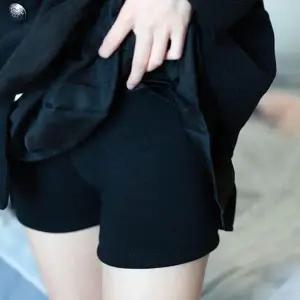두툼 위아 학생속바지 겨울 융털기모 밍크 교복치마