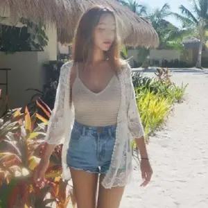 (옵션 레이스 숏 로브 가디건 (화이트))풀 레이스 시스루 여름 가디건 숏 로브 루즈핏 비키니 커버업 비치