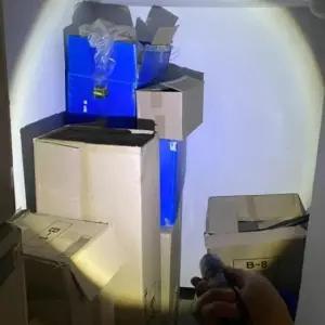 휴대용 LED 랜턴 후레쉬 조명 탐조등