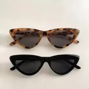 선글라스 Triangle UV 400 sunglasses