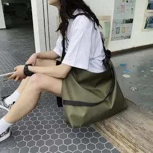 학생 위아 크로스백 학교 대학생 신학기 책 10대 고등