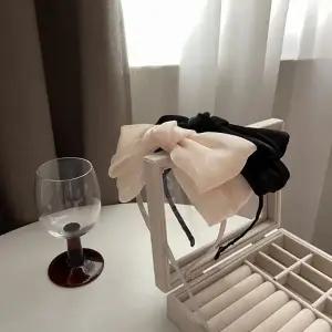 왕리본머리띠 미우 빅리본 헤어 새틴