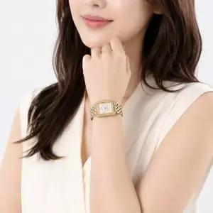 토리버치 엘레노어 자개 스퀘어 여성 메탈시계 TBW1094 The Eleanor)