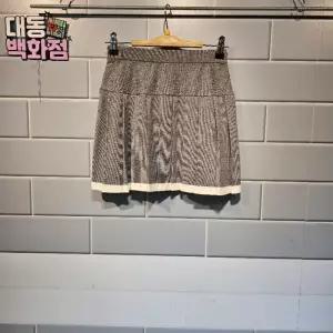 유솔대동백화점 DP01 플리츠 니트 스커트 2024년 봄 상품 ULWH24154