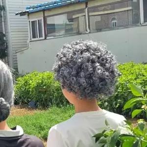 곱슬 복고풍 연극 여성 곱슬머리 파티 가발 할머니