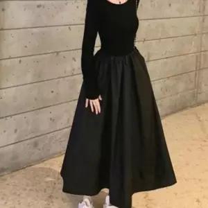여자 강조 A라인 허리라인 긴팔 롱원피스 플레어 니트