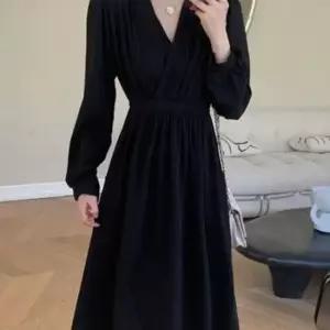 이쁘다요 브이 라인 플리츠 원피스 심플 주름
