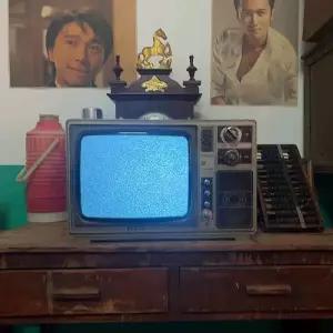 레트로 tv 카메라 세트 빈티지 골동품 티비 아날로그 사진 엔틱 매장 인테리어 복고