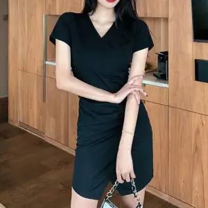 친절한탄씨 브이넥 블랙 원피스 앞트임 여름 하객룩 데이트룩 여름원피스 편한원피스 바캉스원피스