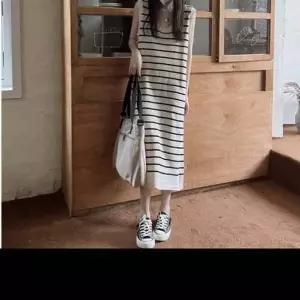 F006672 줄무늬원피스 니트원피스 깔끔 단가라 나시원-WD5EFE8