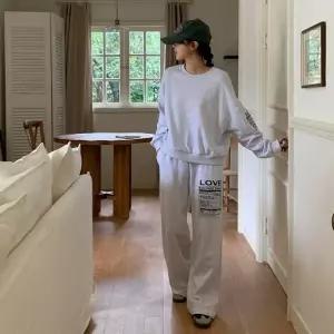 [브이와이][VY] 여자 트랙수트 맨투맨 조각 통바지 필기체 세트_14950655_588847
