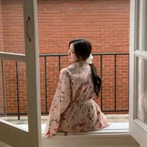 여자 캐주얼 여름 휴가룩 캐릭터 패턴 로브 가디건