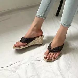 위빙 어퍼 웨지 힐 쪼리 샌들 웨지슬리퍼 웨지힐 6SS 쪼리타입 위빙디자인 웨지힐 안정굽