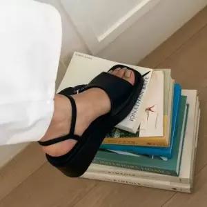 토오픈 원스트랩 웨지힐 샌들 여성 데일리화 6SS 토오픈 원스트랩 웨지힐 안정굽 착화감