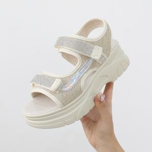 제이슈 밀티 큐빅 찍찍이 통굽 샌들 6cm