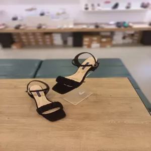 [세라] (2color) 굽 4cm  무광 스퀘어토  여성 발등 스트랩 샌들 S24S004