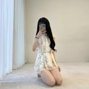 [신세계라이브쇼핑][옷자락] 여자 홀터넥 쉬폰 블링 셔링 레이어드 나염 미니원피스