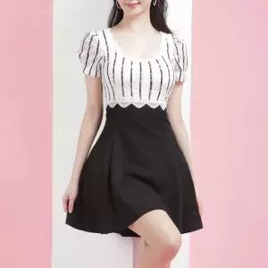 채핏 체슬 세로줄플레어 원피스 섹시 미니 글램 홀복 A라인 배색 하이웨스트 스트라이프