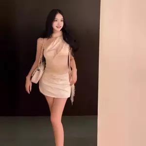 볼사스 여성 캐주얼 여름 조끼 레이스 패치 리본 어깨끈 나시 스위트 펀칭 숏톱 아우터 ADOR2