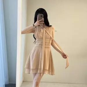 [옷자락]여자 롱타이 셔링 플레어 쉬폰 민소매 미니 원피스