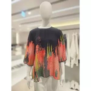 갤러리아 크로커다일레이디 프린트 인견 블라우스CLFMBL503