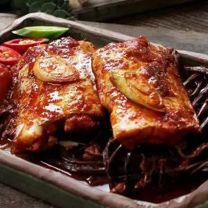 왕왕특대 4XL) 손질 은빛갈치 한마리 2봉 2미 8토막) 1.2 1.5kg + 갈치조림소스 4봉 320g)
