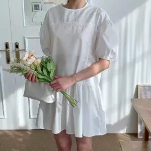 셀럽하우스 레이스 자수 라인 포인트 볼레로 소매 미니 원피스
