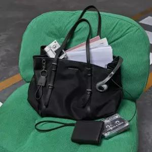 찰스앤키스 레비 나일론 토트백 2colors CK2-30782829