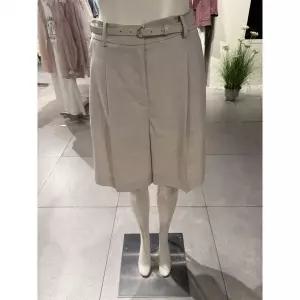 한정수량 씨씨콜렉트 벨티드 백밴딩 숏 팬츠 252MSA236