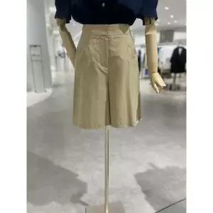 한정수량 씨씨콜렉트 C252MSA059 턱 플리츠 버뮤다팬츠