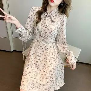 셀럽하우스 여성 플로럴 프릴 플레어 봄 미디 원피스 데이트룩