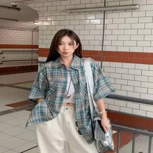 셀럽하우스 여성 데일리 박시핏 네모체크 여름 반팔셔츠 체크남방