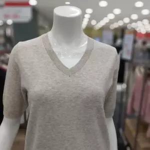 [아니베에프]브이넥 니트 티셔츠 A58KPO520_GN