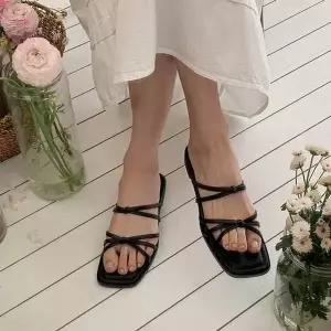 [에이치플러스몰]멀티 스트랩 스퀘어토 플랫 샌들 여성화 6SS
