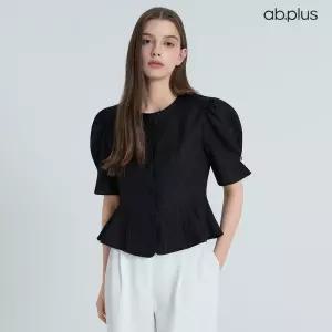 [ab.plus] 밑단 프릴 콩단추 엠보 반팔 블라우스 (LSA2MB33A)