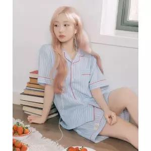 DOSSY 해원 2SET 실크핏 클로에 반팔 커플 잠옷 세트 25SS 446702