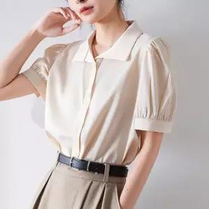 카라넥 퍼프소매 블라우스 실키 데일리 셔츠룩 베이지