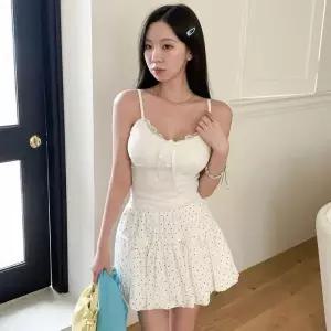 /신상오픈런 여성 일상 스타일 코케트 레이스 나시 브라탑