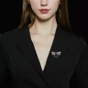 리틀비 안티-익스포지션 버클 크리스탈 지르콘 인레이드 니치 하이엔드 코르사주 가디건 수트 브로치 의류