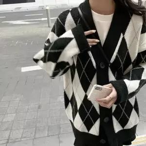 니트 하프 빈티지 모닝 카디건 도톰 여자롱가디건 다이아 ible1