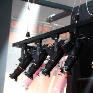 미니 20W 타원형 프로파일 스포트라이트 WW CW RGBL LED DMX 팔로우 프로젝터 극장 박물관 무대 조명 19 °