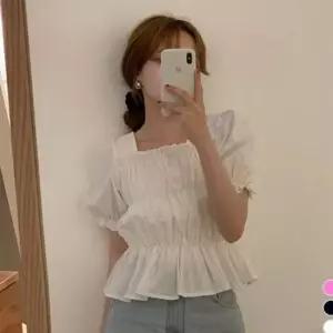 [라일리여성의류] Rly 스퀘어넥 여성 크롭 블라우스 러블리 셔링 블라우 50018354)