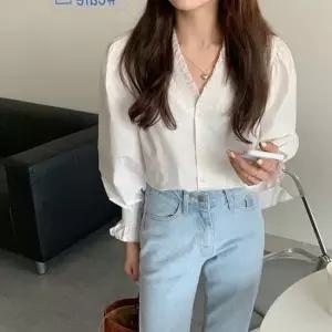 셀럽하우스 러블리 포인트 셔링 긴팔 블라우스