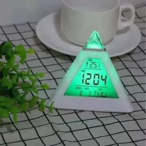 학생용 피라미드 탁상시계 무드등 LED 시계 삼각형시계 피라미드알람 LED탁상시계