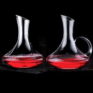 1500ML 와인 디켄터 내장 통풍기 Pourer Carafe 가정용 디스펜서 유럽 레드 주전자 수동 불어 유리 병 J110