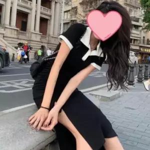 카라 포인트 반팔 배색 원피스 옆셔링